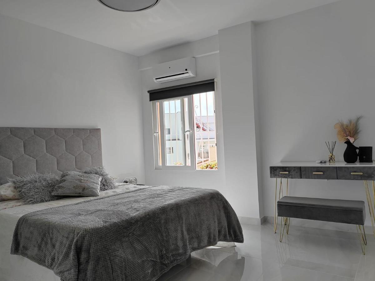 Apartamento La Torre,200M Hasta La Playa Benalmadena Bagian luar foto