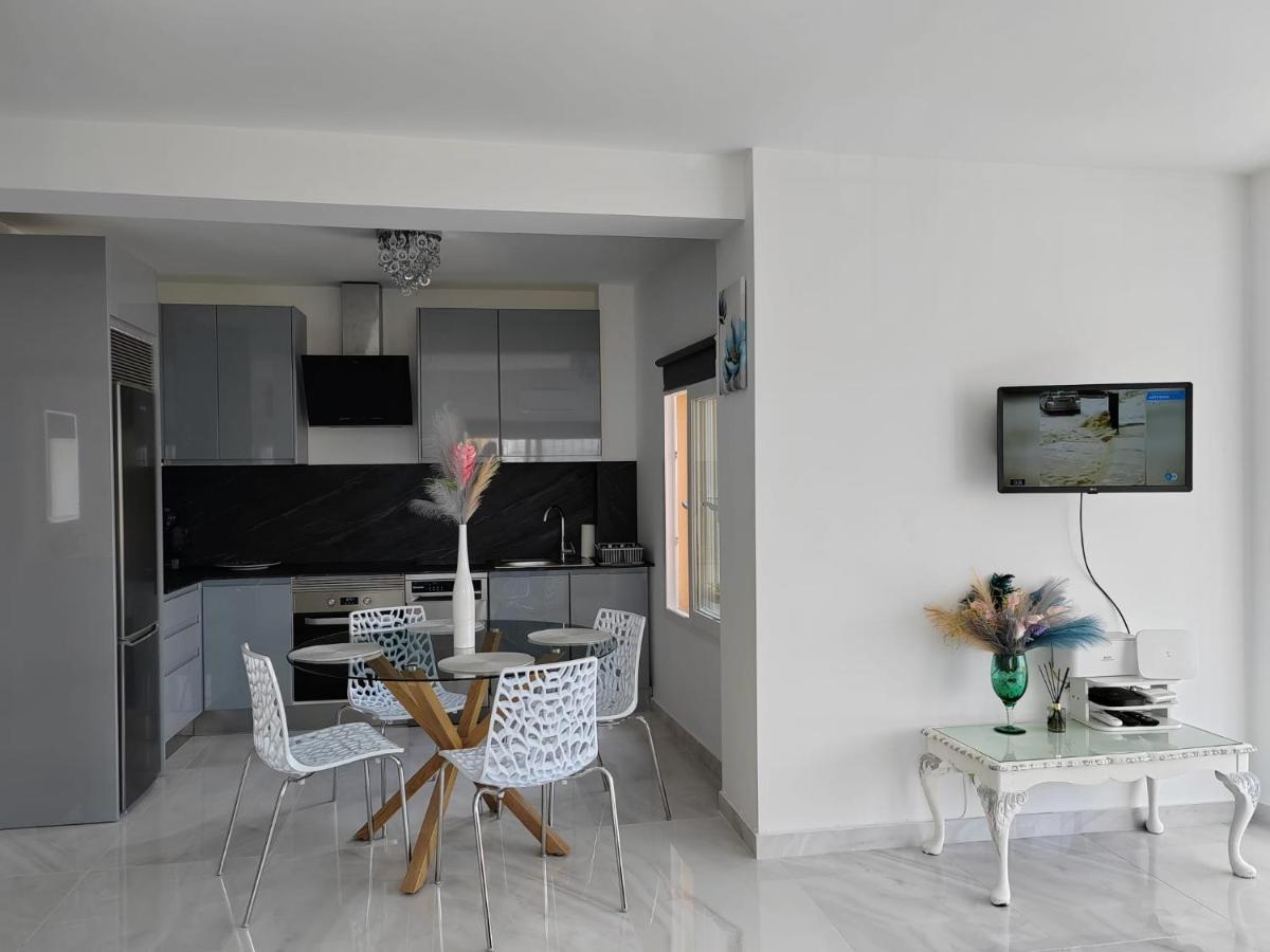 Apartamento La Torre,200M Hasta La Playa Benalmadena Bagian luar foto