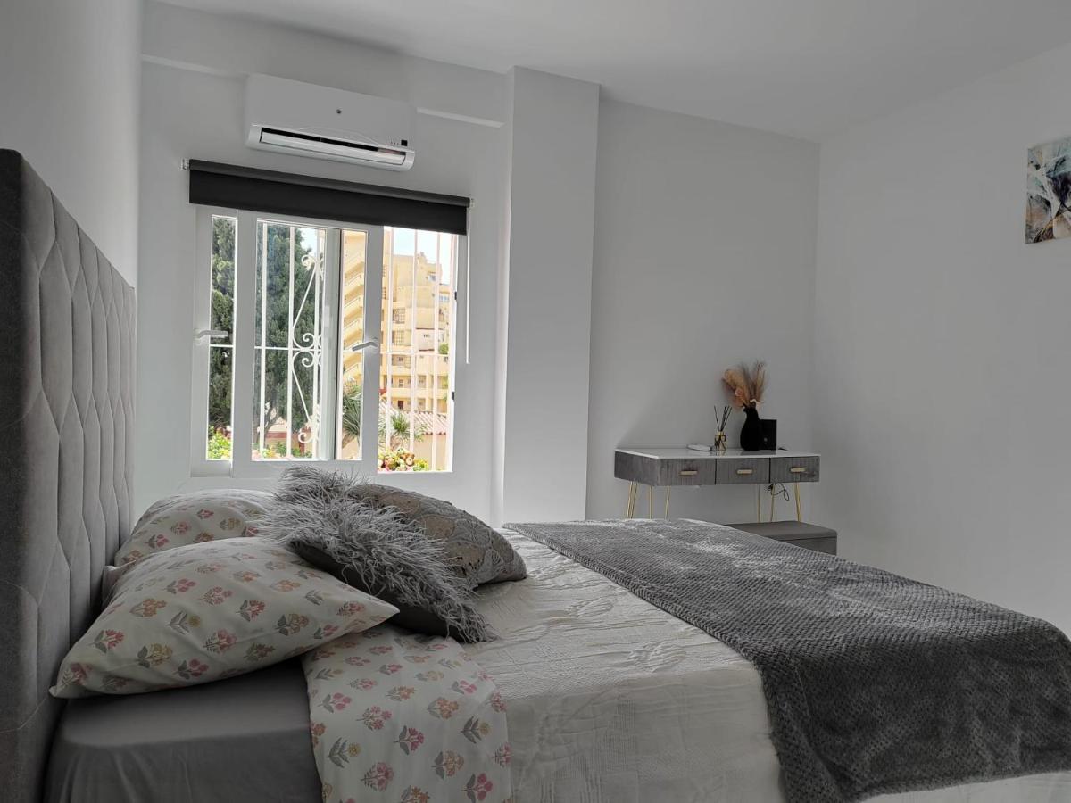 Apartamento La Torre,200M Hasta La Playa Benalmadena Bagian luar foto